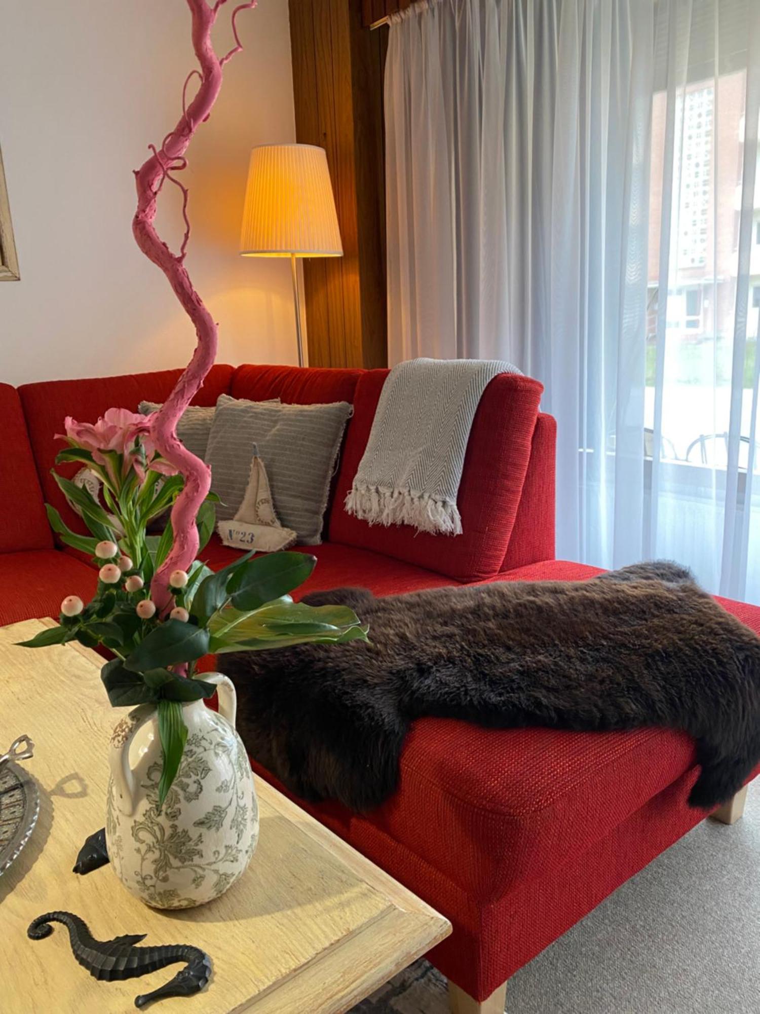 Privartzimmer 'Ausfahrt Freihalten' Husum  Kültér fotó